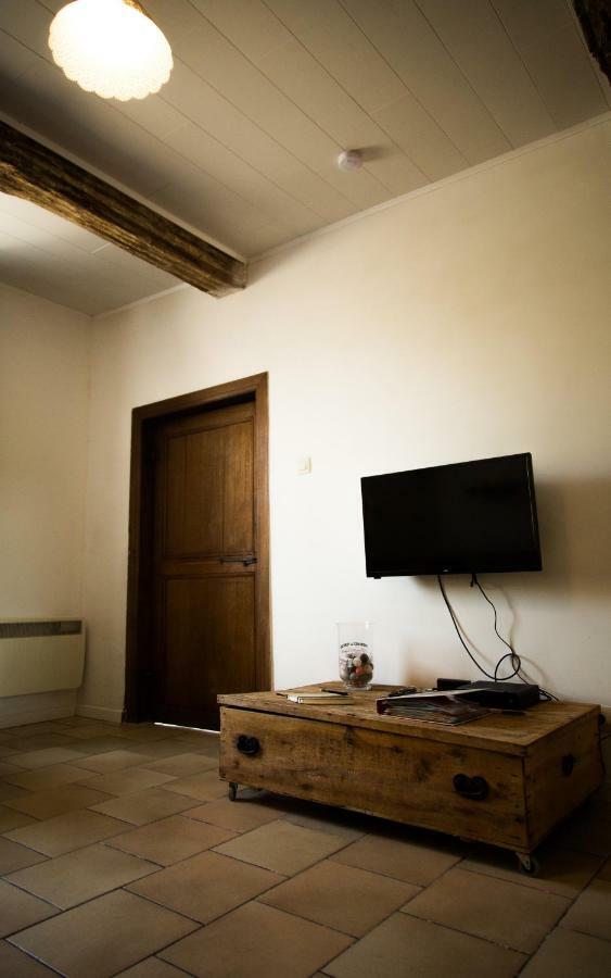 Gites Du Tellin Couvin Buitenkant foto